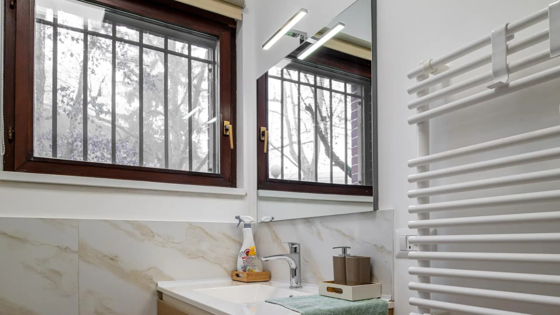 Lucy'S Loft - Mm3 Apartment San Donato Milanese 0*,