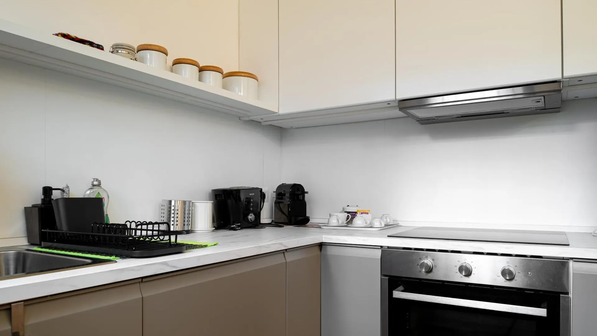 Lucy'S Loft - Mm3 Apartment San Donato Milanese 0*,  Italy
